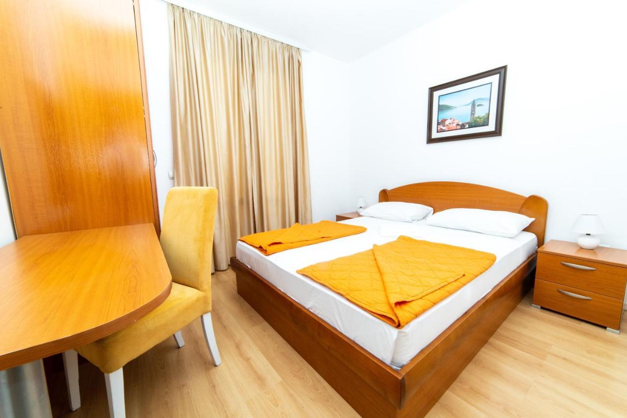 Apartamento Ponta Rafajlovići Exterior foto